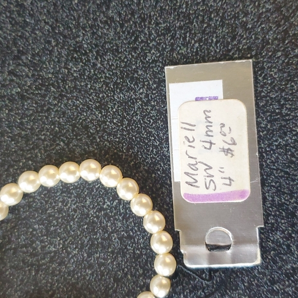 Baby pearl fashion bracelet. - Picture 9 of 10